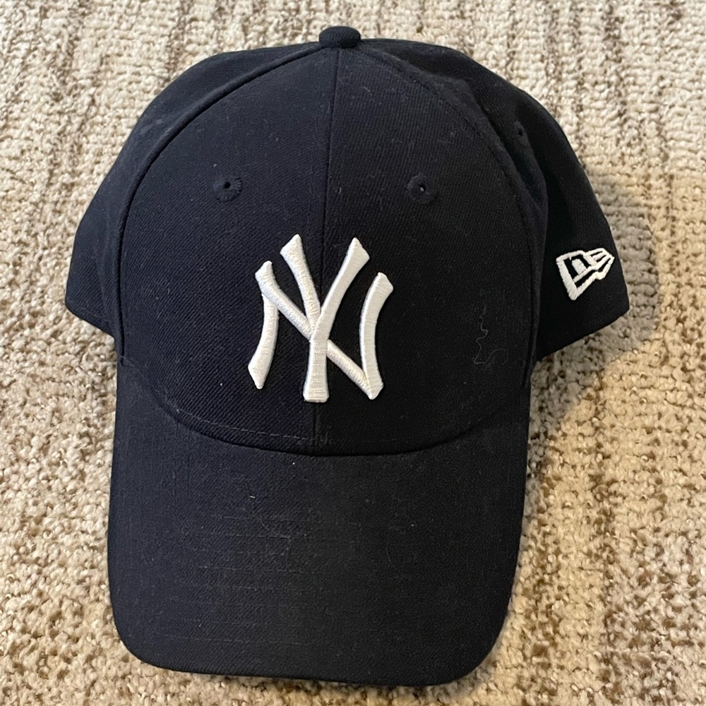NY Yankees new era 9 forty velcro adjustable baseball hat